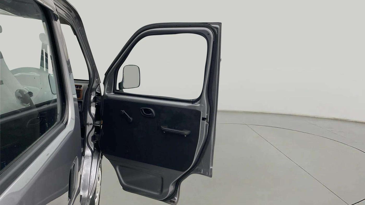 2022 Maruti Eeco 5 STR AC, Petrol, Manual, 7,499 km, RHS Front Door