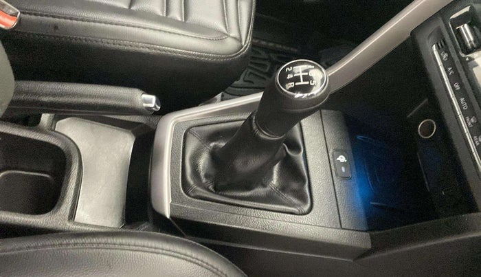 2023 Maruti BREZZA ZXI + SMART HYBRID DUAL TONE, Petrol, Manual, 8,434 km, Gear Lever