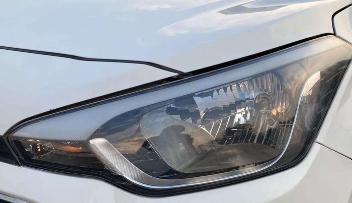2020 Hyundai Elite i20 SPORTZ PLUS 1.2, Petrol, Manual, 52,724 km, Left headlight - Minor scratches