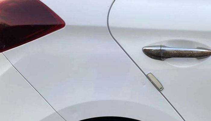 2020 Hyundai Elite i20 SPORTZ PLUS 1.2, Petrol, Manual, 52,724 km, Right quarter panel - Paint has minor damage