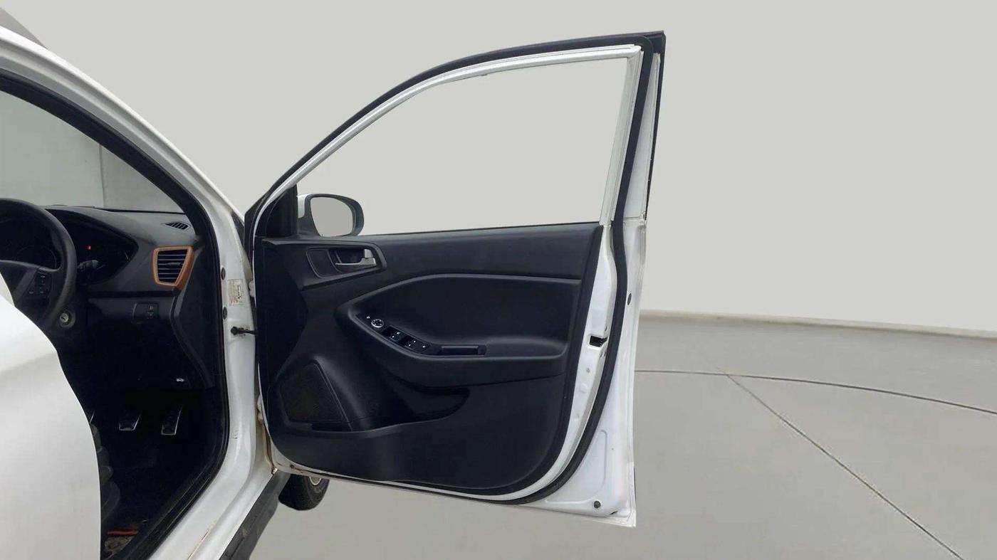 2018 Hyundai i20 Active 1.2 S, Petrol, Manual, 61,390 km, RHS Front Door