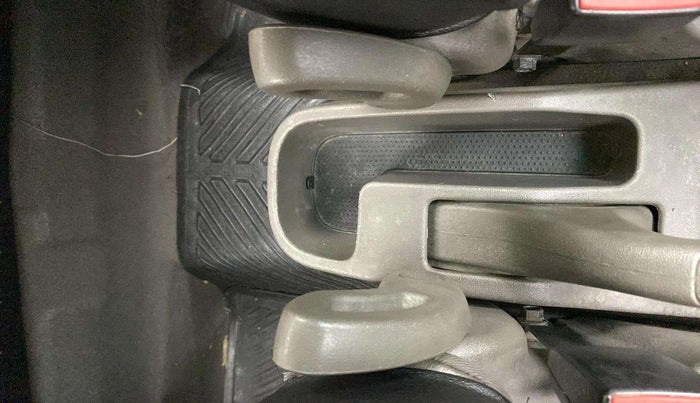 2014 Hyundai i10 MAGNA 1.1, Petrol, Manual, 79,104 km, Driver Side Adjustment Panel
