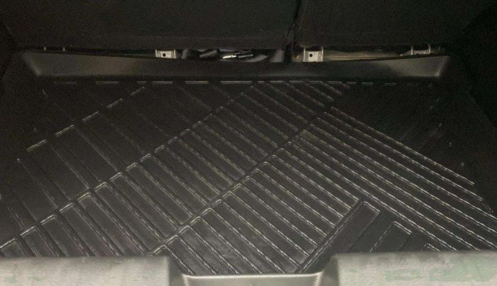 2020 Maruti Baleno ZETA PETROL 1.2, Petrol, Manual, 36,910 km, Boot Inside