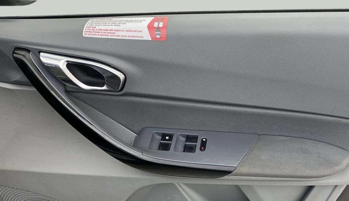2021 Tata TIGOR XZA PLUS PETROL, Petrol, Automatic, 13,163 km, Driver Side Door Panels Control