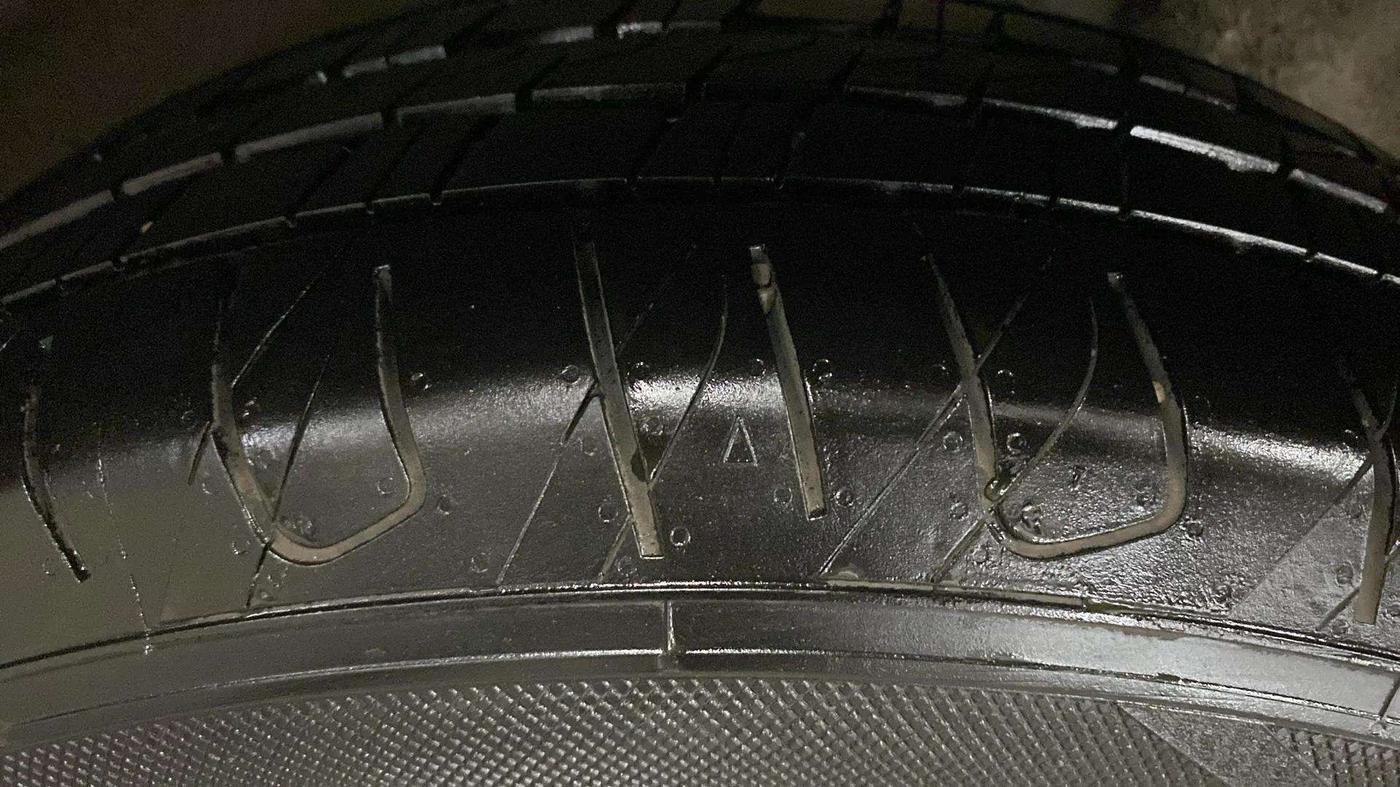 2018 Maruti Vitara Brezza VDI, Diesel, Manual, 24,901 km, Right Rear Tyre Tread