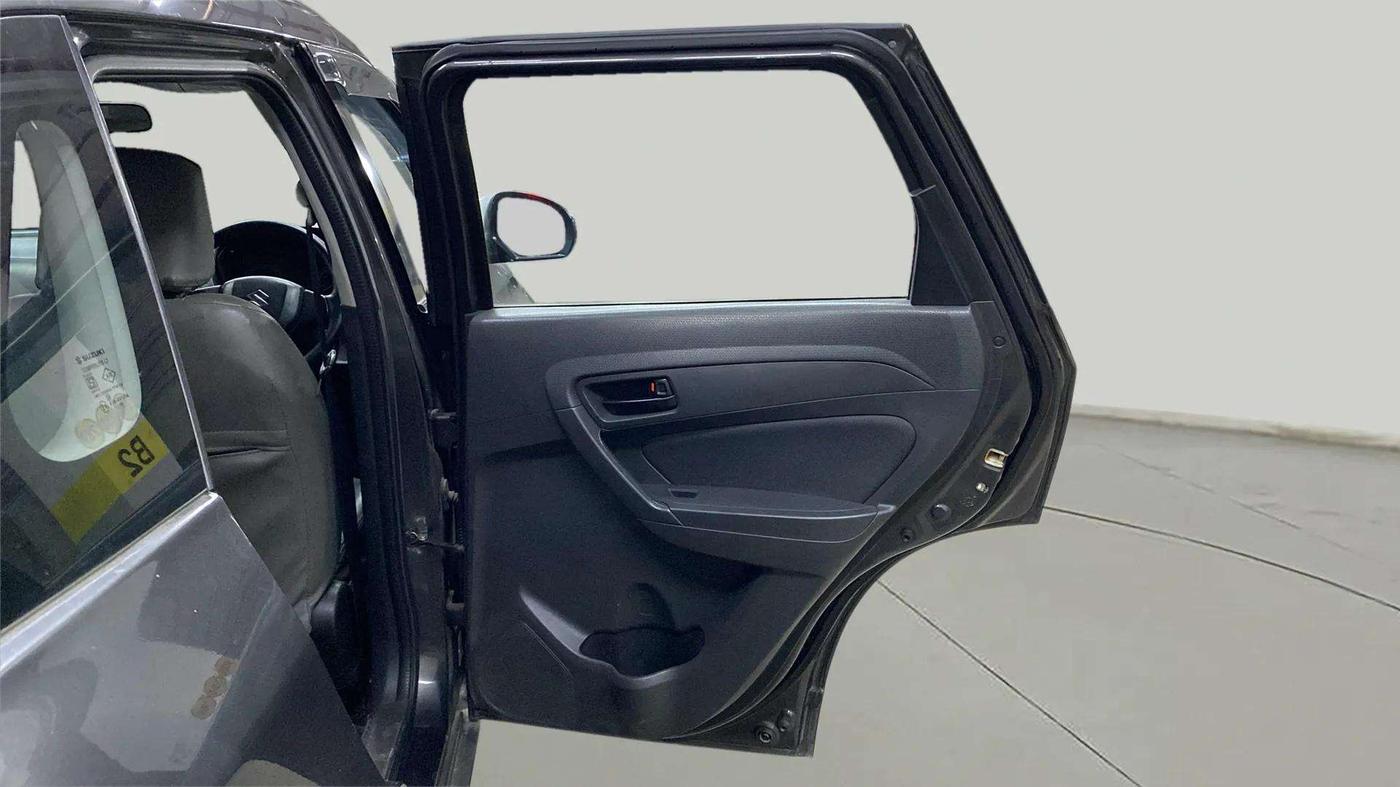 2018 Maruti Vitara Brezza VDI, Diesel, Manual, 24,901 km, RHS Rear Door