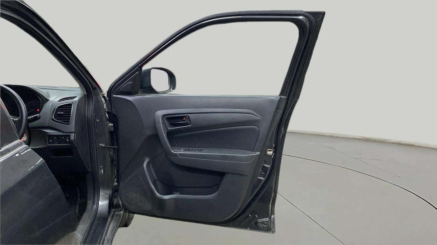 2018 Maruti Vitara Brezza VDI, Diesel, Manual, 24,901 km, RHS Front Door