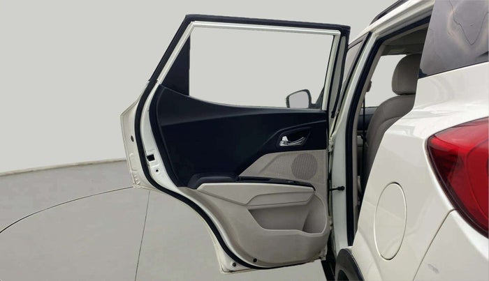 2022 Mahindra XUV300 W8 (O) 1.2 PETROL AMT, Petrol, Automatic, 41,723 km, LHS Rear Door