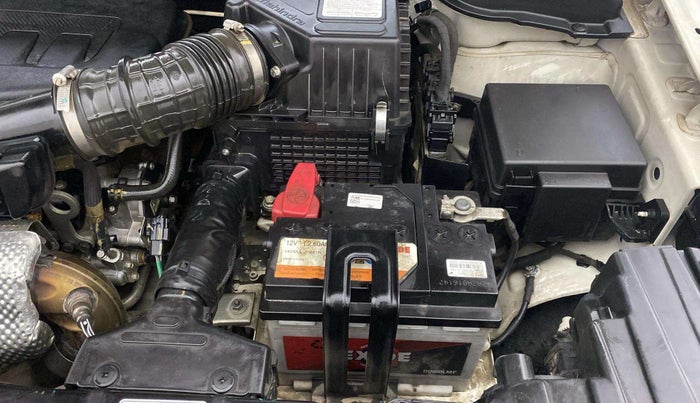 2022 Mahindra XUV300 W8 (O) 1.2 PETROL AMT, Petrol, Automatic, 41,723 km, Engine View - Left