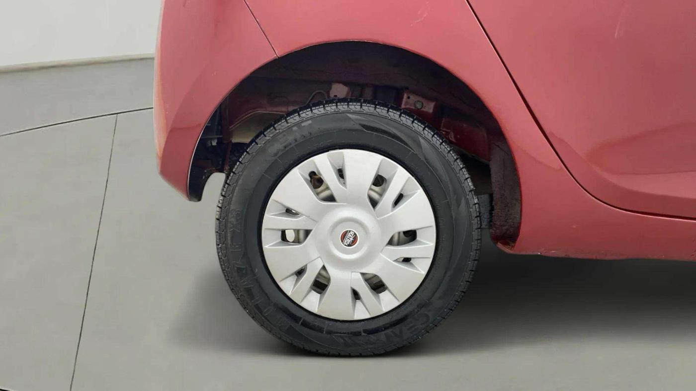 2014 Hyundai Eon ERA +, Petrol, Manual, 56,131 km, Right Rear Wheel