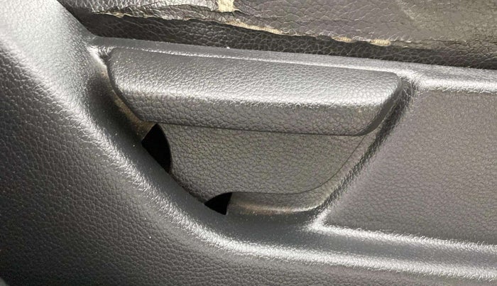 2014 Hyundai Eon ERA +, Petrol, Manual, 56,081 km, Driver Side Adjustment Panel