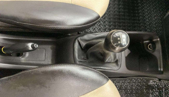 2014 Hyundai Eon ERA +, Petrol, Manual, 56,081 km, Gear Lever