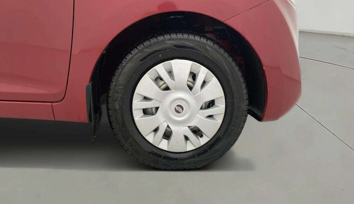 2014 Hyundai Eon ERA +, Petrol, Manual, 56,081 km, Right Front Wheel