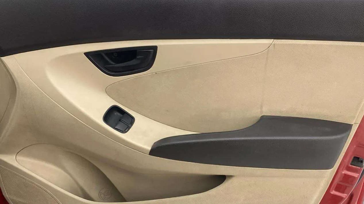 2014 Hyundai Eon ERA +, Petrol, Manual, 56,131 km, Driver Side Door Panels Control