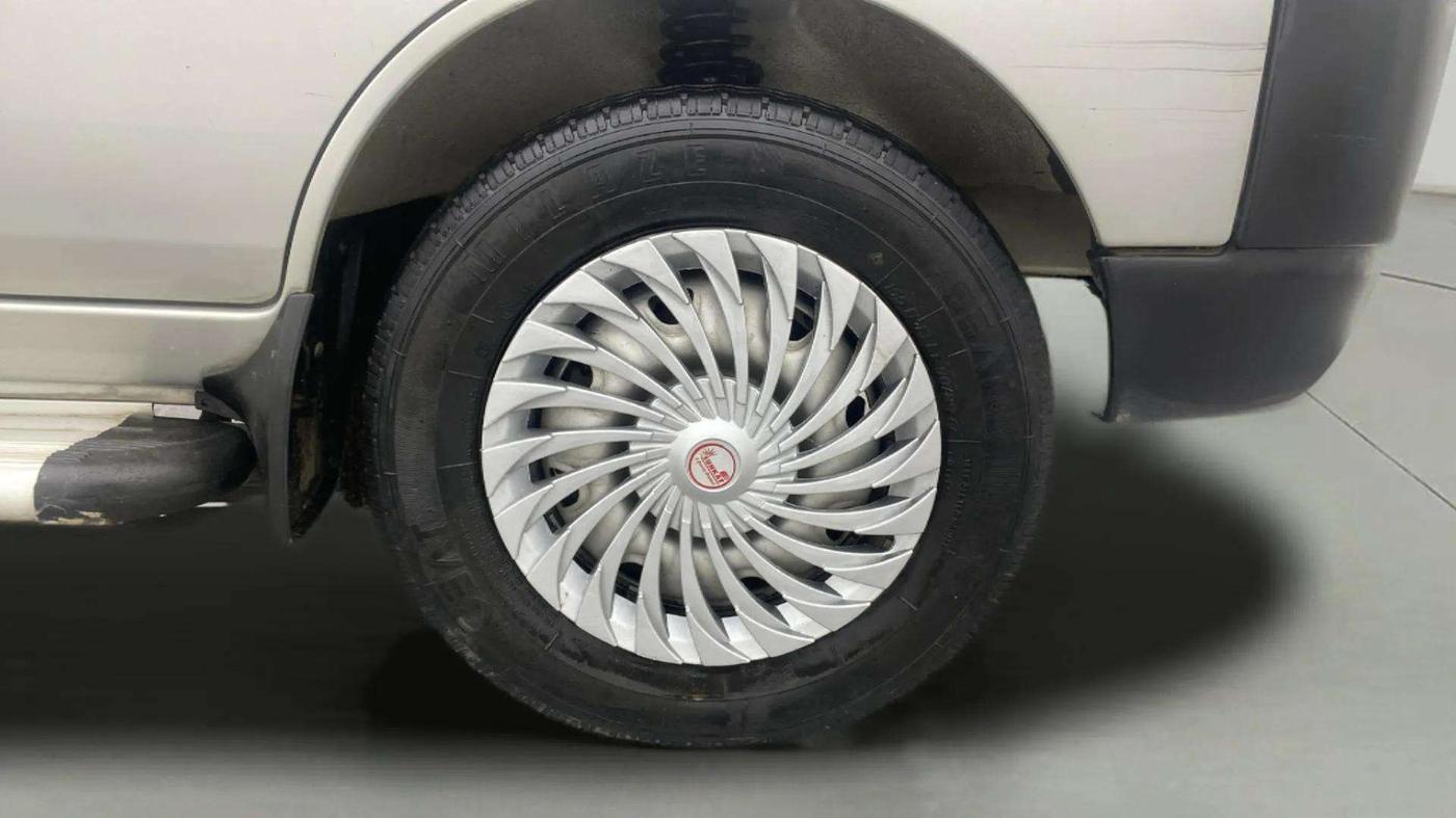 2021 Maruti Eeco 5 STR WITH A/C+HTR, Petrol, Manual, 8,665 km, Right Front Wheel