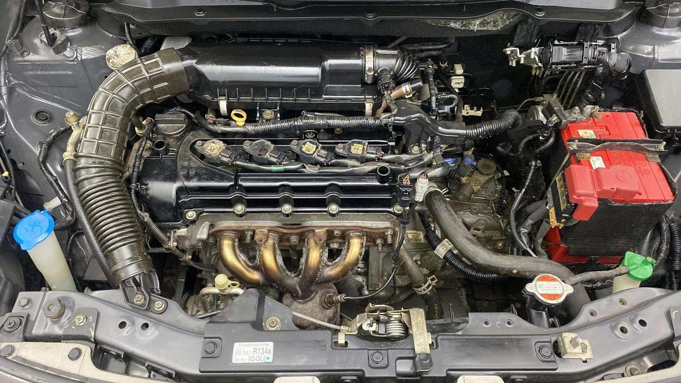 2017 Maruti Dzire VXI, Petrol, Manual, 38,132 km, Engine View