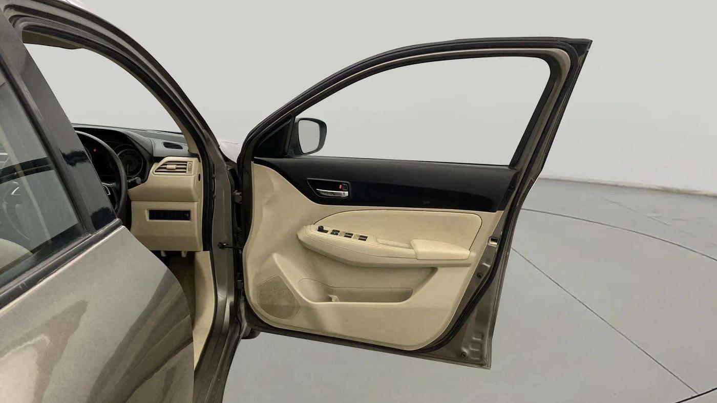 2017 Maruti Dzire VXI, Petrol, Manual, 38,132 km, RHS Front Door