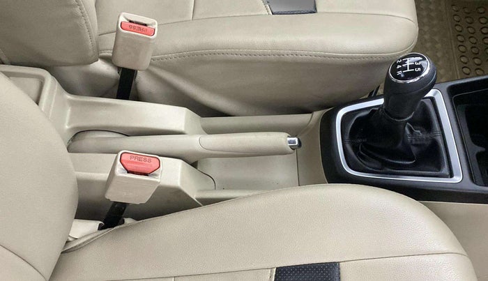 2017 Maruti Dzire VXI, Petrol, Manual, 37,982 km, Gear Lever