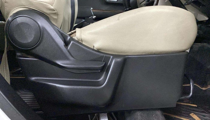 2021 Maruti New Wagon-R VXI 1.2, Petrol, Manual, 48,934 km, Driver Side Adjustment Panel