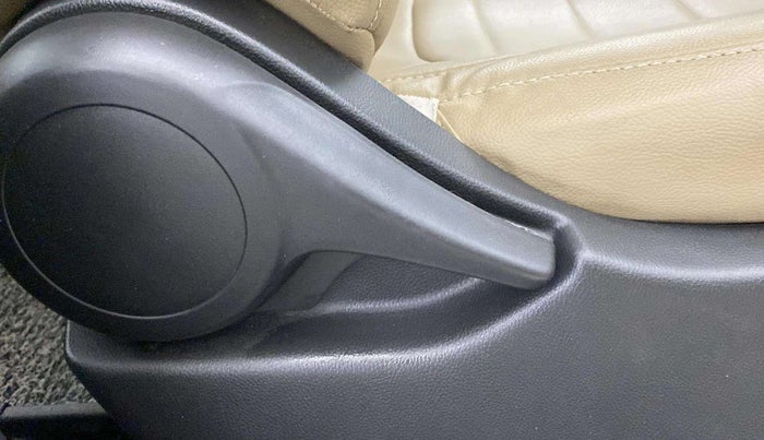 2020 Honda Amaze 1.2L I-VTEC E, Petrol, Manual, 32,352 km, Driver Side Adjustment Panel