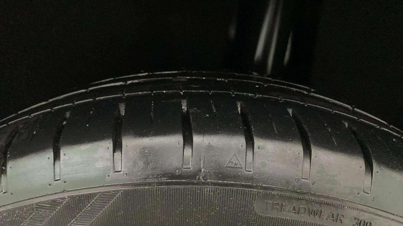 2017 Maruti Baleno ZETA PETROL 1.2, Petrol, Manual, 88,565 km, Left Rear Tyre Tread