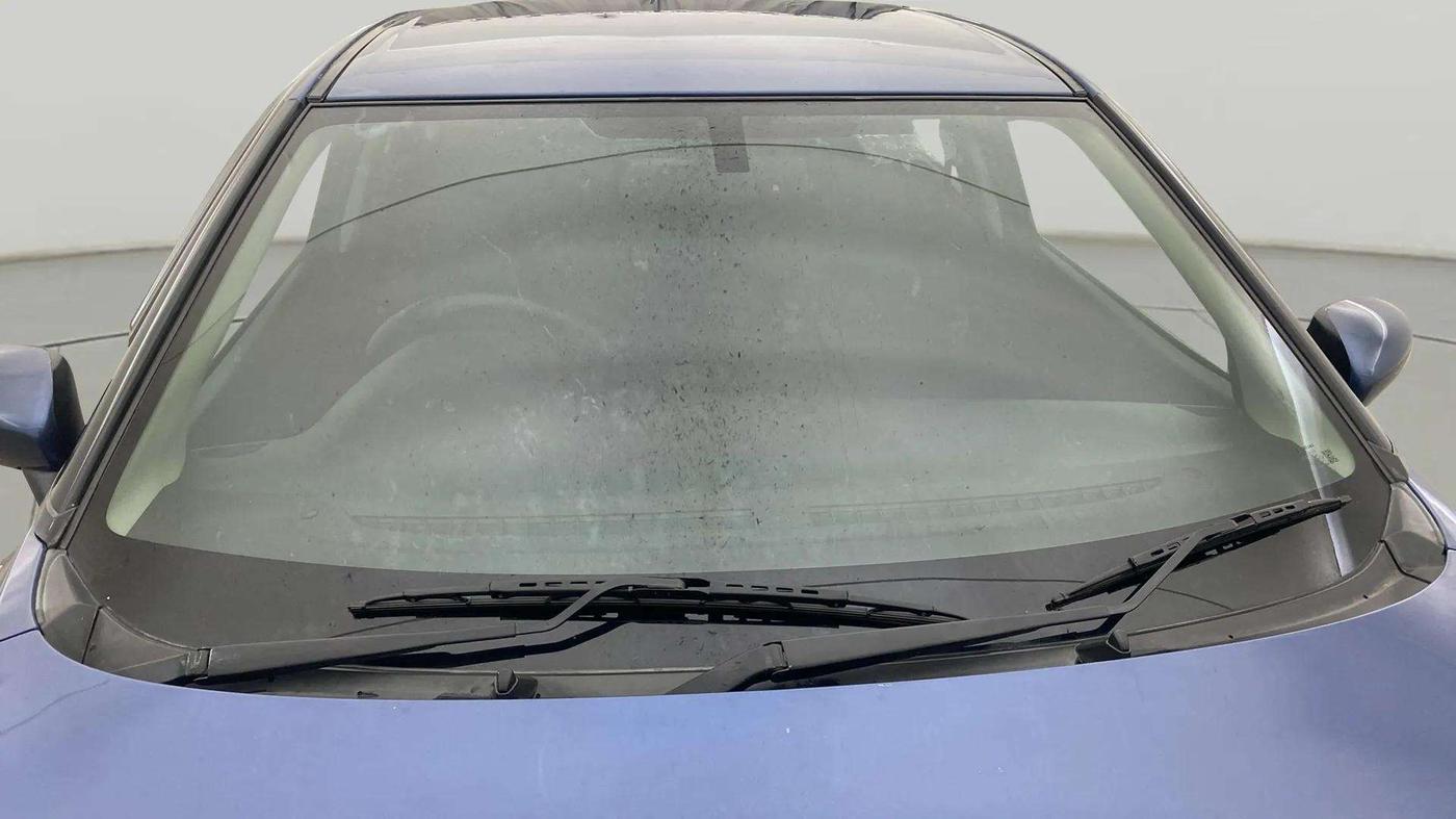 2017 Maruti Baleno ZETA PETROL 1.2, Petrol, Manual, 88,565 km, Front Windshield