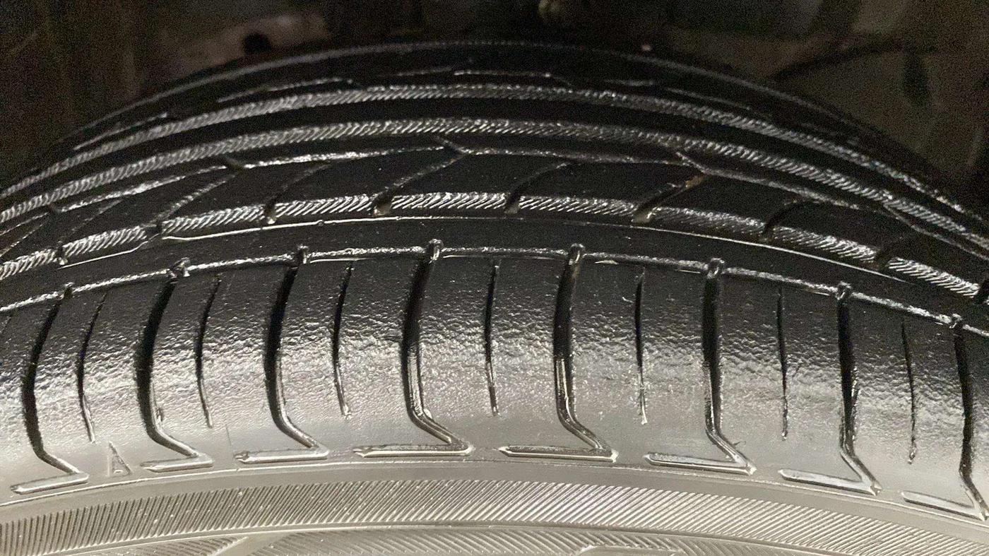 2018 Honda Amaze 1.2L I-VTEC V, Petrol, Manual, 69,979 km, Right Front Tyre Tread
