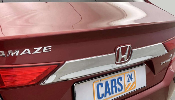 2018 Honda Amaze 1.2L I-VTEC V, Petrol, Manual, 69,925 km, Dicky (Boot door) - Minor scratches