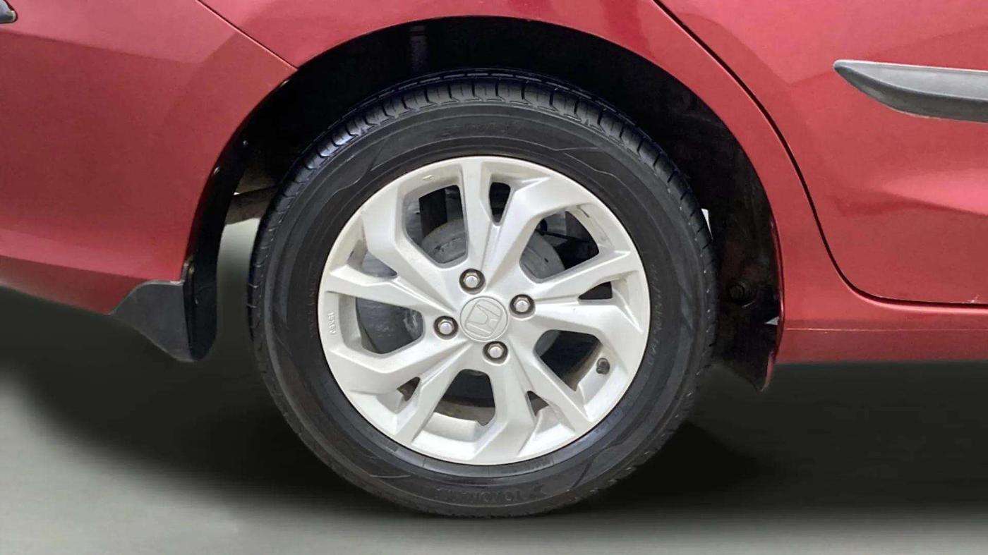 2018 Honda Amaze 1.2L I-VTEC V, Petrol, Manual, 69,979 km, Right Rear Wheel