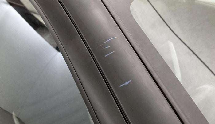 2016 Maruti Baleno DELTA PETROL 1.2, Petrol, Manual, 35,492 km, Right A pillar - Minor scratches