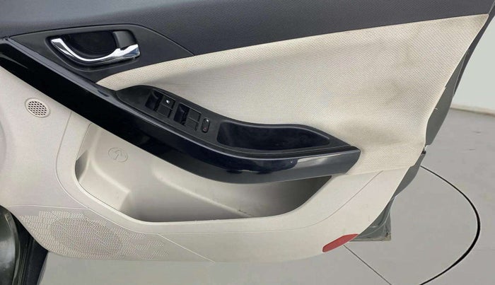2021 Tata NEXON XZ PLUS PETROL, Petrol, Manual, 56,257 km, Driver Side Door Panels Control