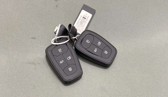 2021 Tata NEXON XZ PLUS PETROL, Petrol, Manual, 56,257 km, Key Close Up