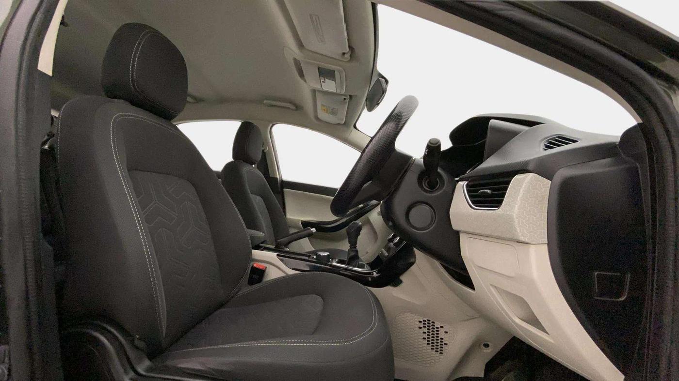 2021 Tata NEXON XZ PLUS PETROL, Petrol, Manual, 56,626 km, Right Side Front Door Cabin
