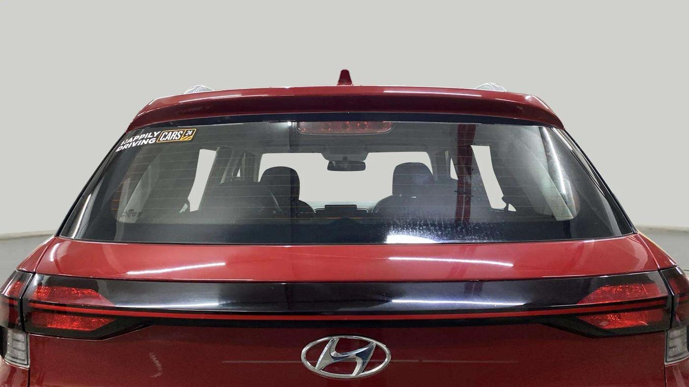 2023 Hyundai VENUE S 1.2, Petrol, Manual, 14,231 km, Rear Windshield