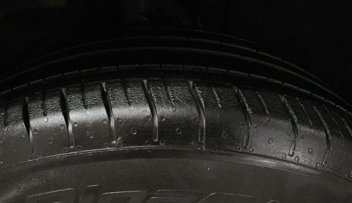 2023 Hyundai VENUE S 1.2, Petrol, Manual, 14,147 km, Right Front Tyre Tread