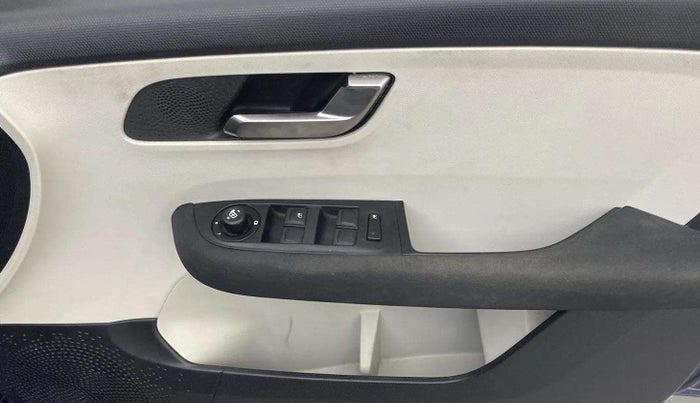 2022 Tata ALTROZ XZA PLUS, Petrol, Automatic, 14,277 km, Driver Side Door Panels Control