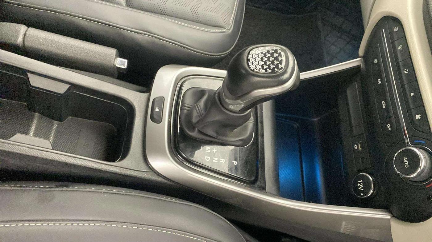 2022 Tata ALTROZ XZA PLUS, Petrol, Automatic, 14,277 km, Gear Lever
