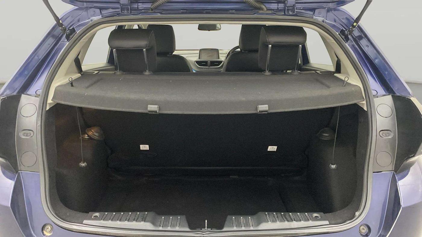 2022 Tata ALTROZ XZA PLUS, Petrol, Automatic, 14,277 km, Boot Open Zoomed View
