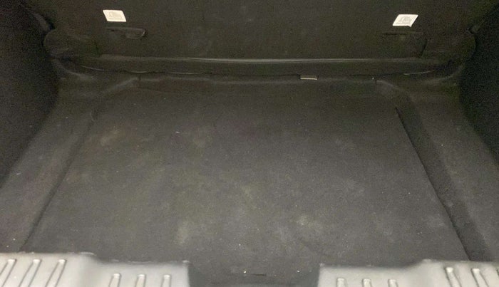 2022 Tata ALTROZ XZA PLUS, Petrol, Automatic, 14,277 km, Boot Inside
