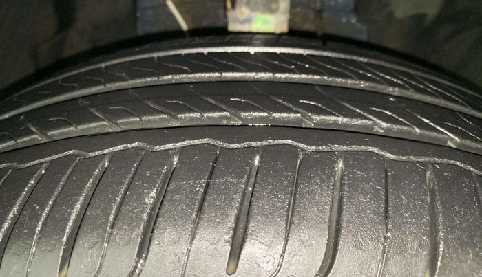 2022 Tata ALTROZ XZA PLUS, Petrol, Automatic, 14,277 km, Right Front Tyre Tread