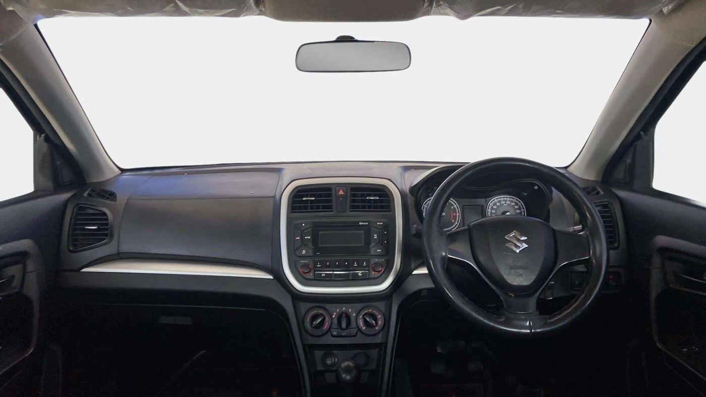 2021 Maruti Vitara Brezza LXI, Petrol, Manual, 32,345 km, Dashboard
