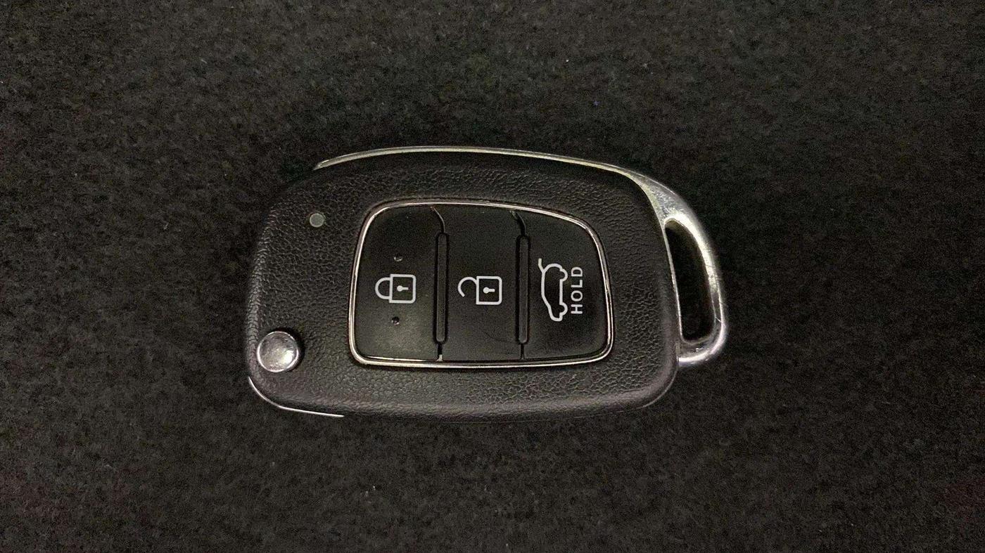 2021 Hyundai VENUE SX 1.0 TURBO IMT, Petrol, Manual, 21,757 km, Key Close Up