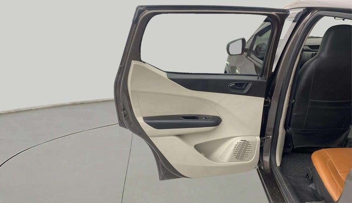 2022 Renault TRIBER RXT, Petrol, Manual, 15,249 km, LHS Rear Door