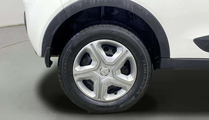 2019 Tata NEXON XMA PETROL, Petrol, Automatic, 31,595 km, Right Rear Wheel