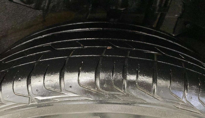 2019 Tata NEXON XMA PETROL, Petrol, Automatic, 31,595 km, Left Rear Tyre Tread