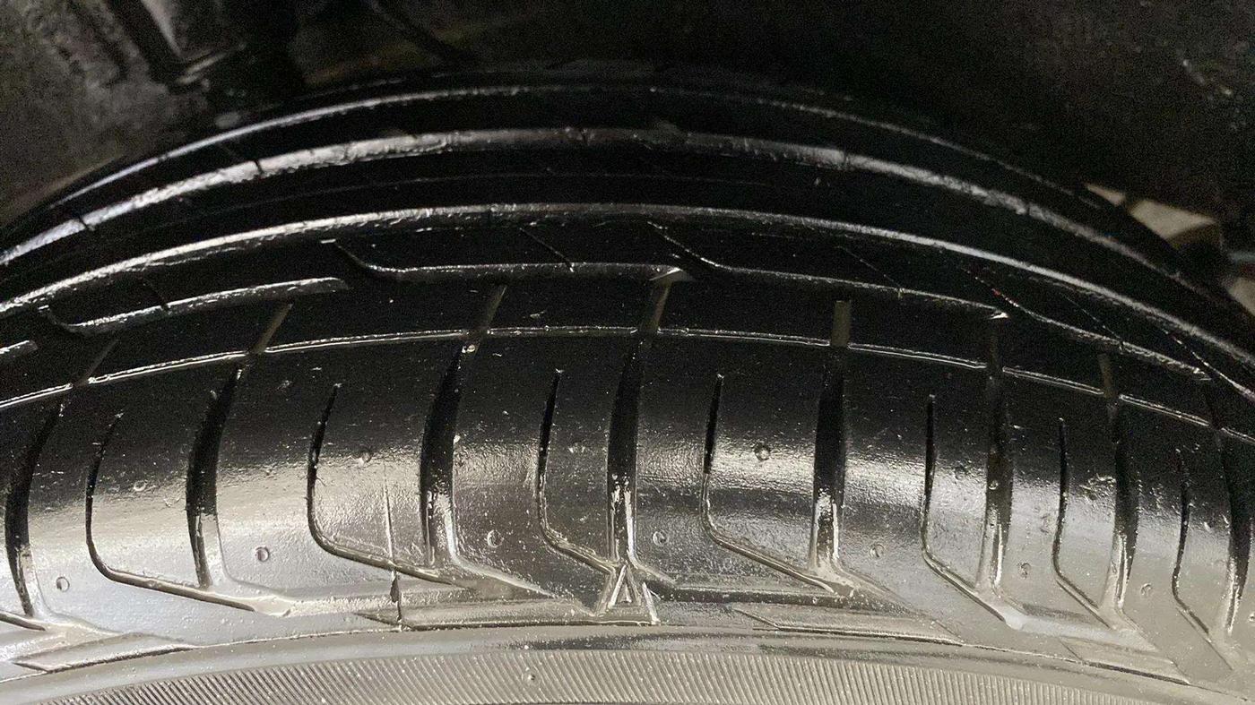 2019 Tata NEXON XMA PETROL, Petrol, Automatic, 31,625 km, Right Rear Tyre Tread
