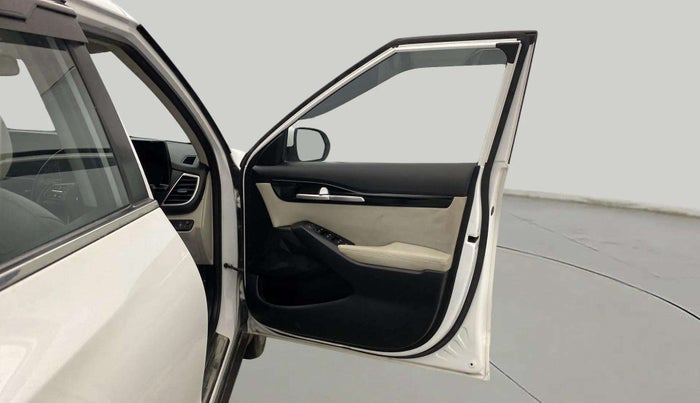 2019 KIA SELTOS HTX IVT 1.5 PETROL, Petrol, Automatic, 29,475 km, RHS Front Door