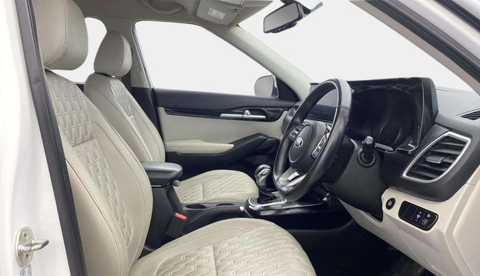 2019 KIA SELTOS HTX IVT 1.5 PETROL, Petrol, Automatic, 29,475 km, Right Side Front Door Cabin