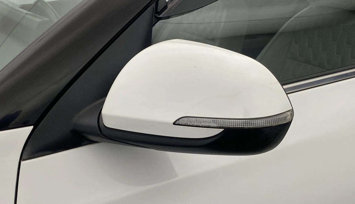 2019 KIA SELTOS HTX IVT 1.5 PETROL, Petrol, Automatic, 29,475 km, Left rear-view mirror - Indicator light has minor damage