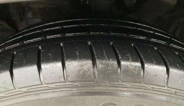 2019 KIA SELTOS HTX IVT 1.5 PETROL, Petrol, Automatic, 29,475 km, Left Front Tyre Tread